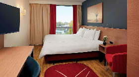 4* PARK PLAZA AMSTERDAM AIRPORT OR SIMILAR